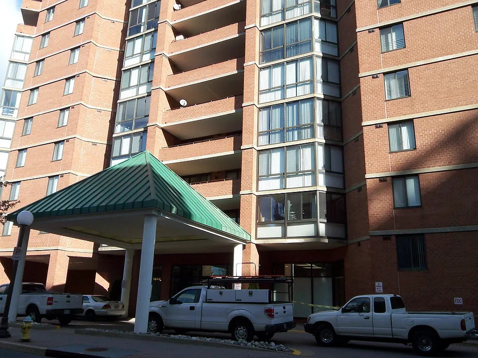 1001 N Randolph St #516