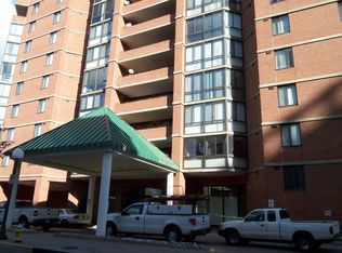 1001 N Randolph St APT 516, Arlington, VA 22201