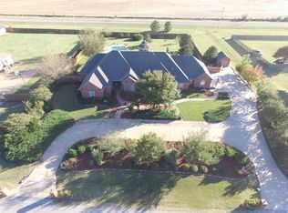 10 NW Valley Ridge Dr, Lawton, OK 73505