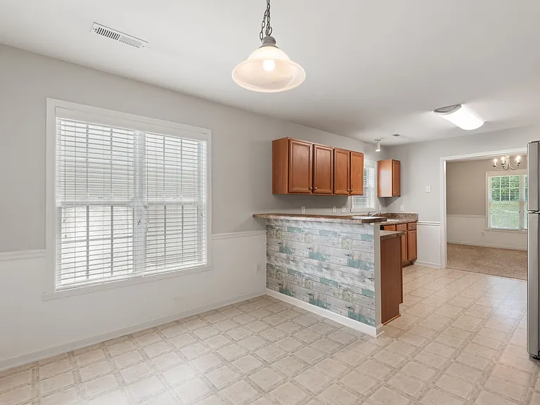 1908 Longburn Dr — Photo 8
