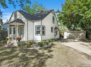 2268 Harvard Rd, Berkley, MI 48072