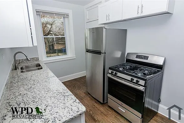 2 bed, $1,686 — Photo 2