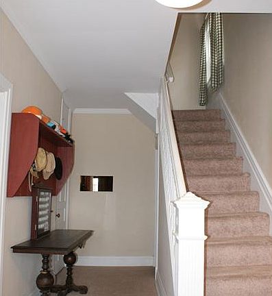 3rd image of 610 Woodbourne Ave