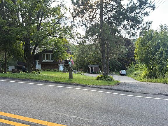 5th image of 411 Route 515