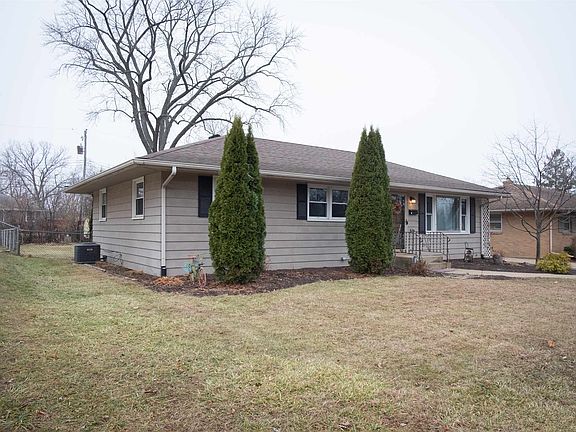 2nd image of 3717 Connecticut Dr