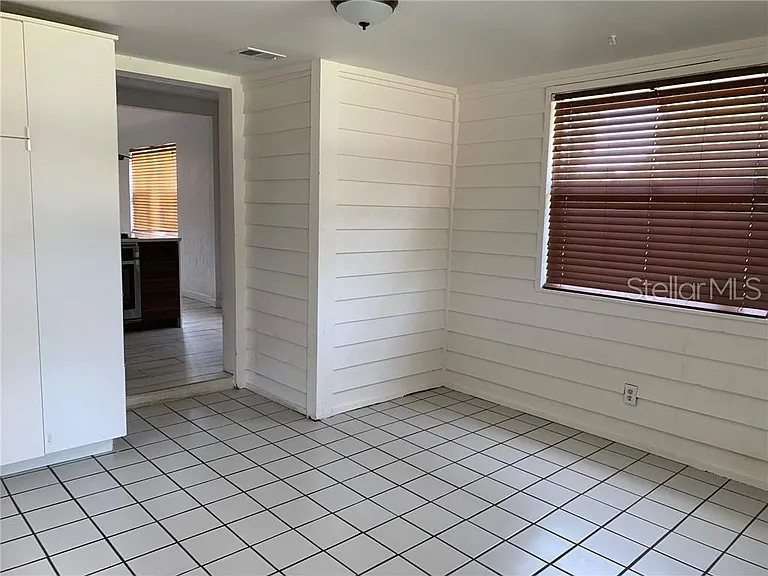 Mudroom / Carport Entryway