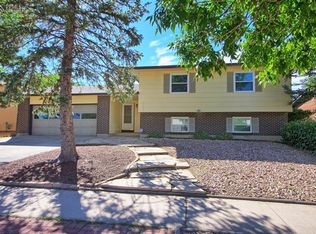 2815 Ferber Dr, Colorado Springs, CO 80916