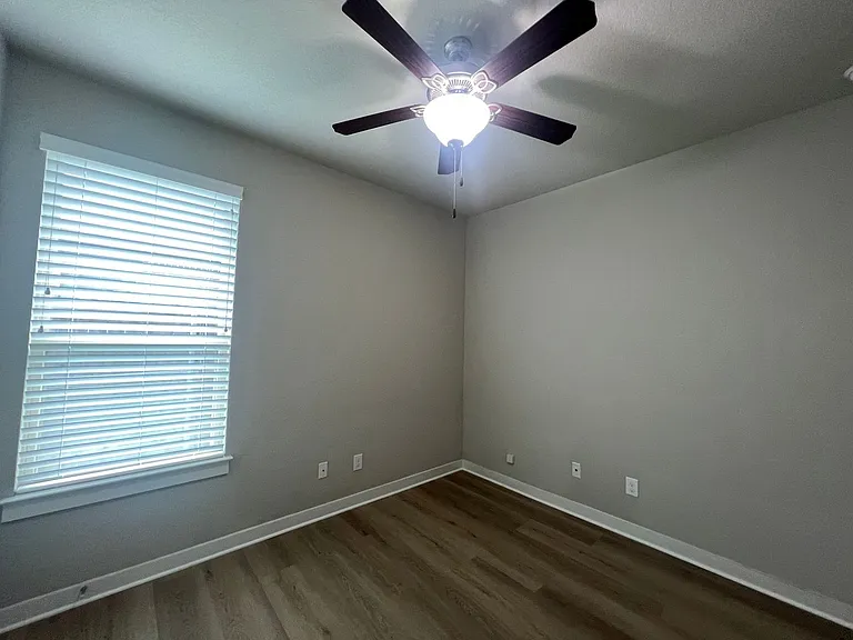 1119 Creekside Orch — Photo 21