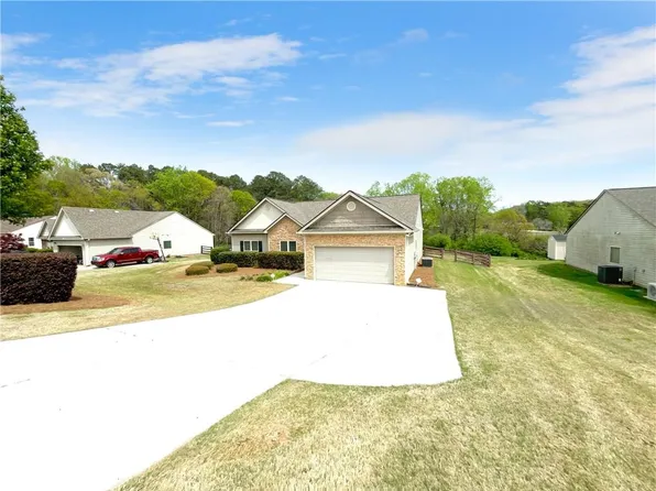 1466 Lackey Rd, Winder, GA 30680