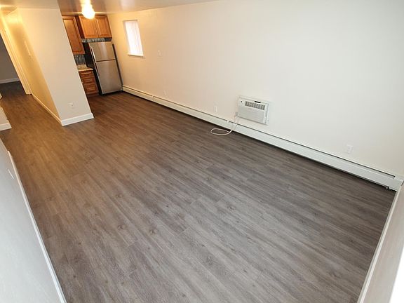 3rd image of 136 N Lincoln St #7