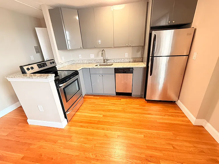 127 Trapelo Rd #33 — Photo 11