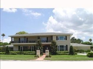 201 Palmetto Rd, Belleair, FL 33756