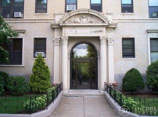 61 Park Dr #22U, Boston, MA 02215