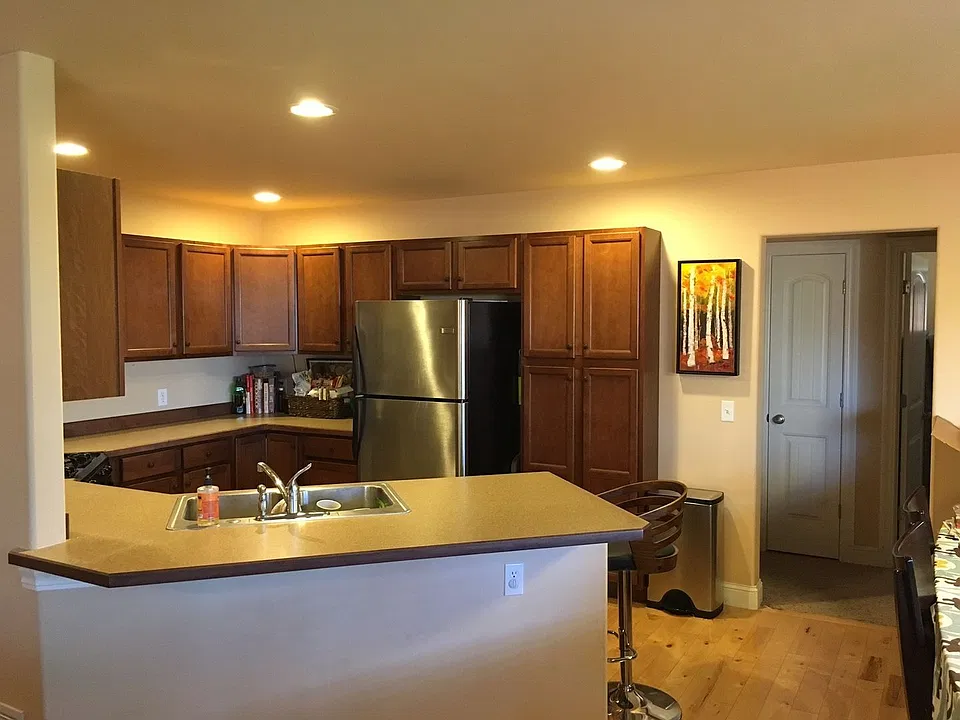959 Pin Ave