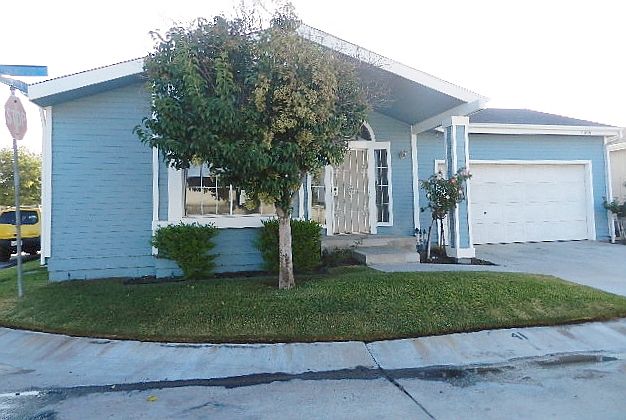 1st image of 20041 Cottonwood Dr