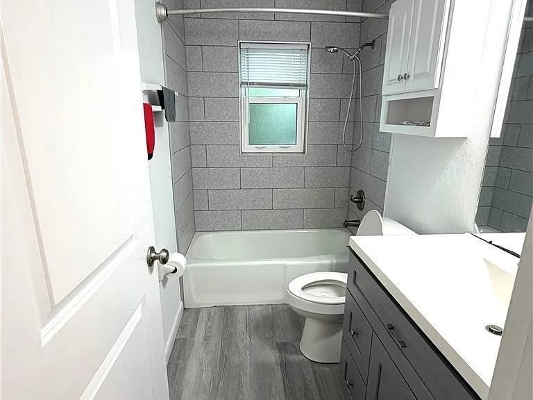 3032 SE Santa Barbara Pl #2 — Photo 8