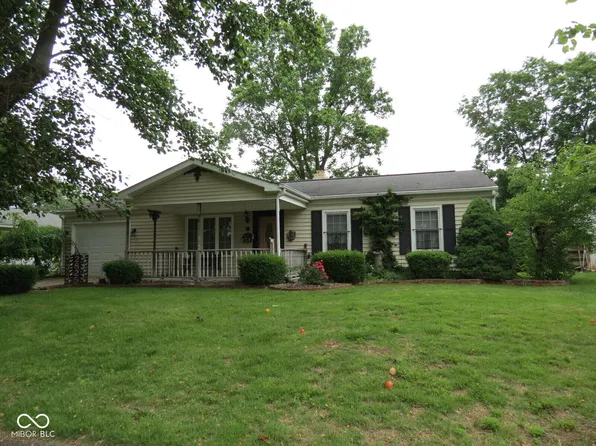 2825 Lucas Way, Columbus, IN 47203