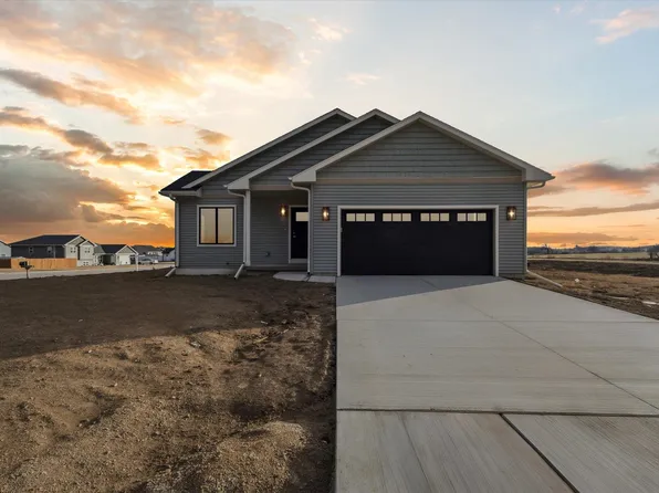 705 Porter Rd, Evansville, WI 53536