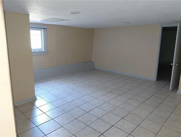 4916 Danneel St #LOWER — Photo 6