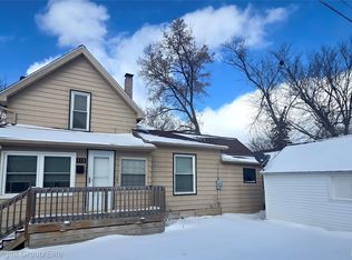 532 Fox St, Lapeer, MI 48446