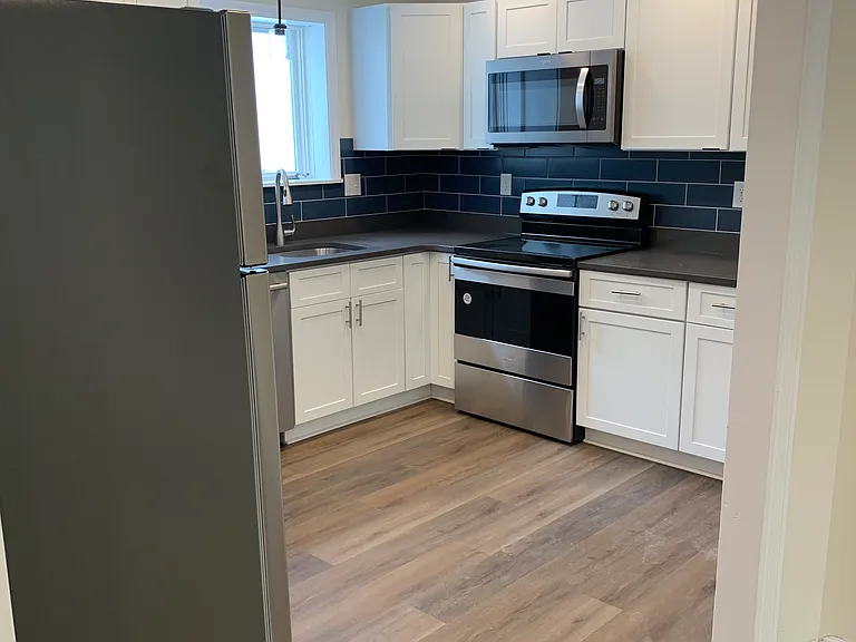 499 Morris St #1 — Photo 15