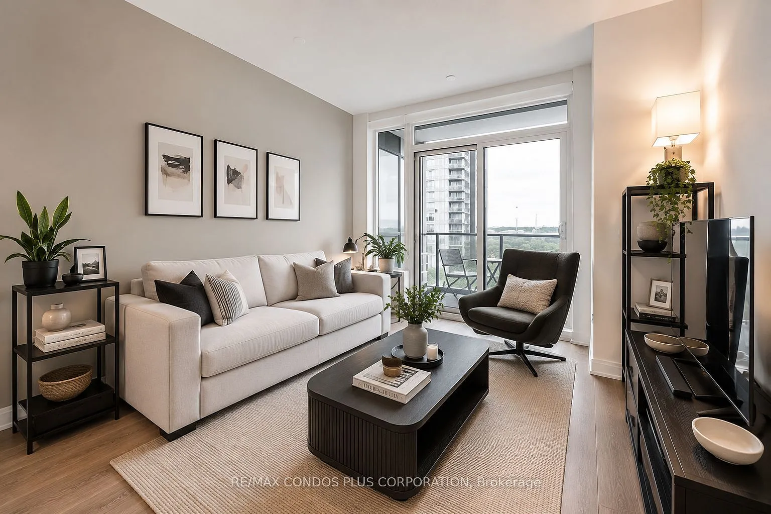 1 bed, $2,100 — Photo 3