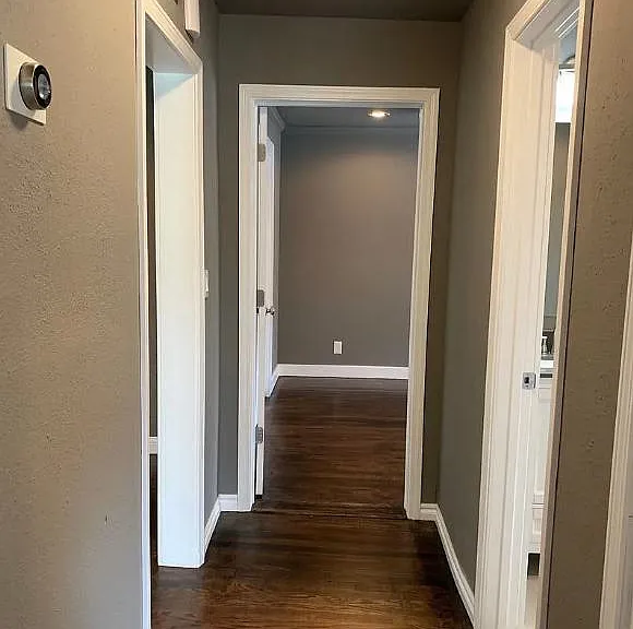 1235 S Florence Ave — Photo 14
