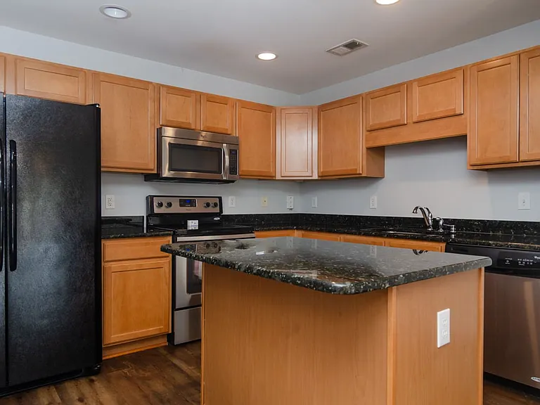 632 Condo Club Dr #209 — Photo 7