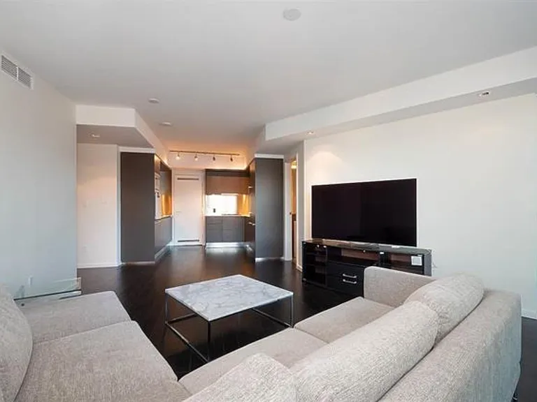 1151 Georgia St W #5305 — Photo 7