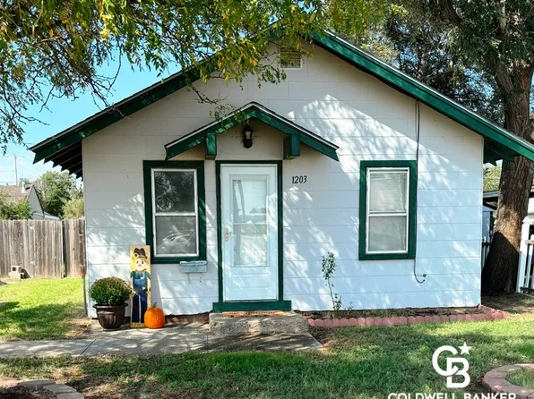 1203 N 8th St, Garden City, KS 67846