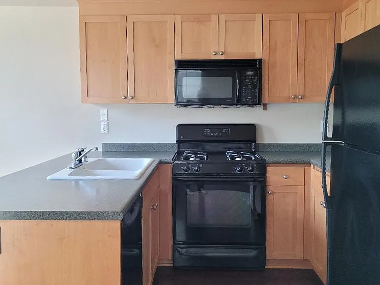 19327 Gadwall Ln NE — Photo 1