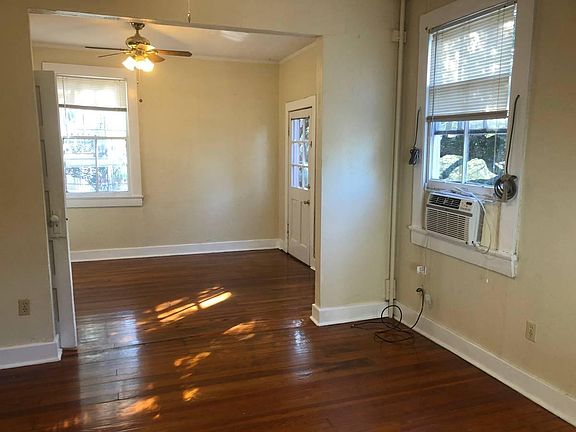3rd image of 1418 Magazine St Unit 4