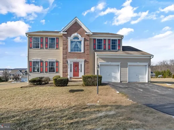 8143 Pleasant Valley Rd, Stewartstown, PA 17363