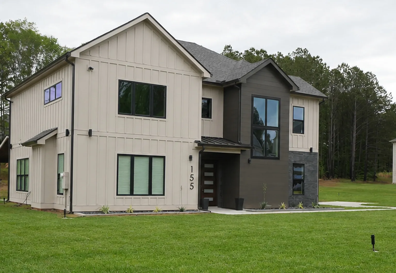 5 bed, 3185 sqft, $3,795 — Photo 3
