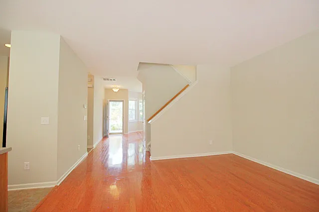 1911 Cedar Grove Dr — Photo 3