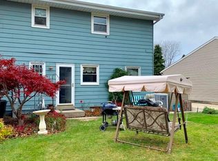 9035 15th Ave, Kenosha, WI 53143