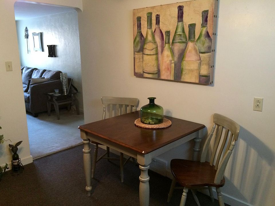 2nd image of 2619 Espy Ave APT 1