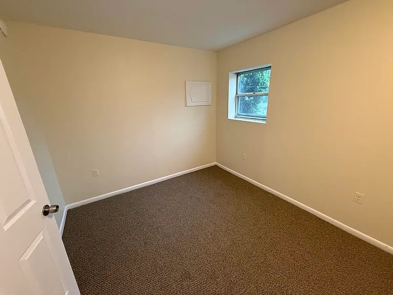 505 W Diamond Ave — Photo 14