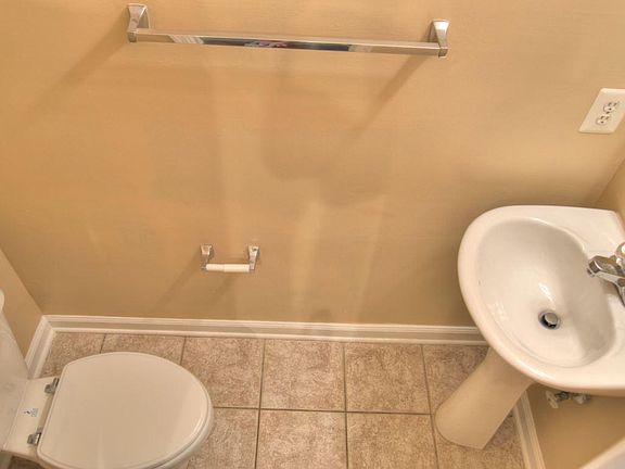 5th image of 2665 Manhattan Pl Ste 105