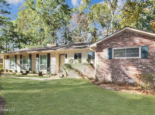 1932 Bellewood Rd, Jackson, MS 39211