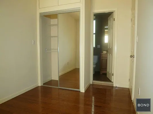 Rented by Bond New York | media 11