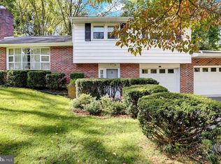 3042 Leiszs Bridge Rd, Reading, PA 19605