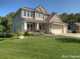 9928 Sunset Ridge Dr NE, Rockford, MI 49341