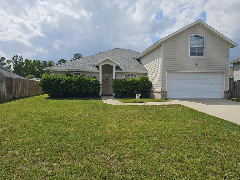 1276 Winding Brook Ct — Photo 1