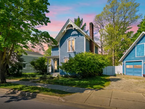 215 N Cedar St, Allegan, MI 49010