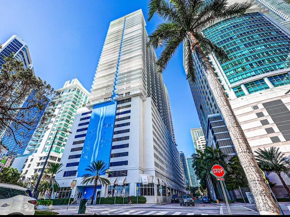 1200 Brickell Bay Dr, Miami, FL