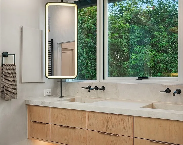 592 Bluebird Canyon Dr — Photo 35