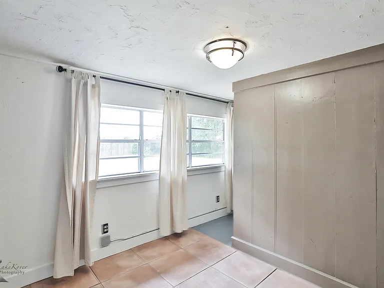 609 Sunset Dr — Photo 25