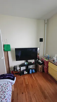 Rented by Avanguard Realty Corp | media 33