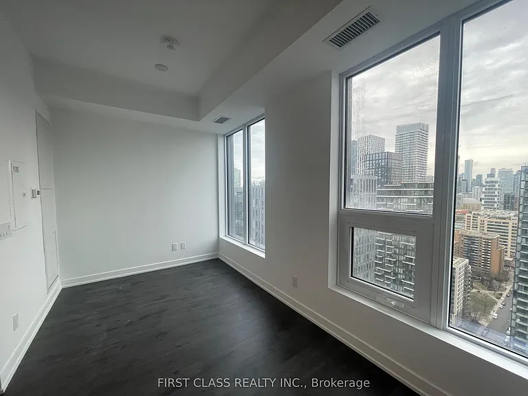 100 Queen St E #3609 — Photo 10